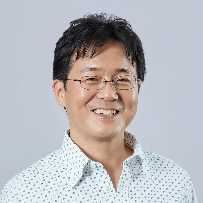 新家 伸浩 氏